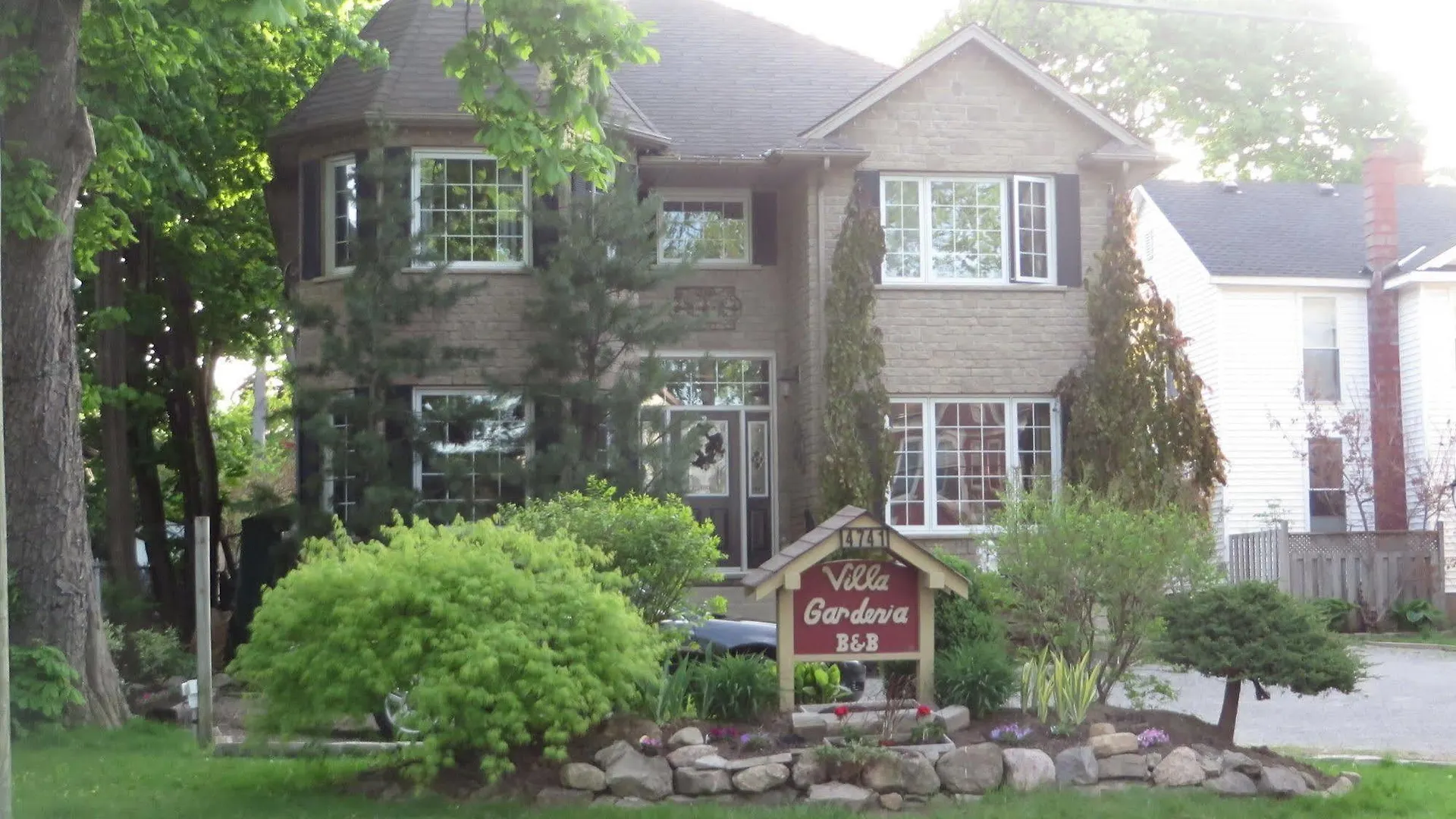 Villa Gardenia Bed & Breakfast Niagara-Fälle