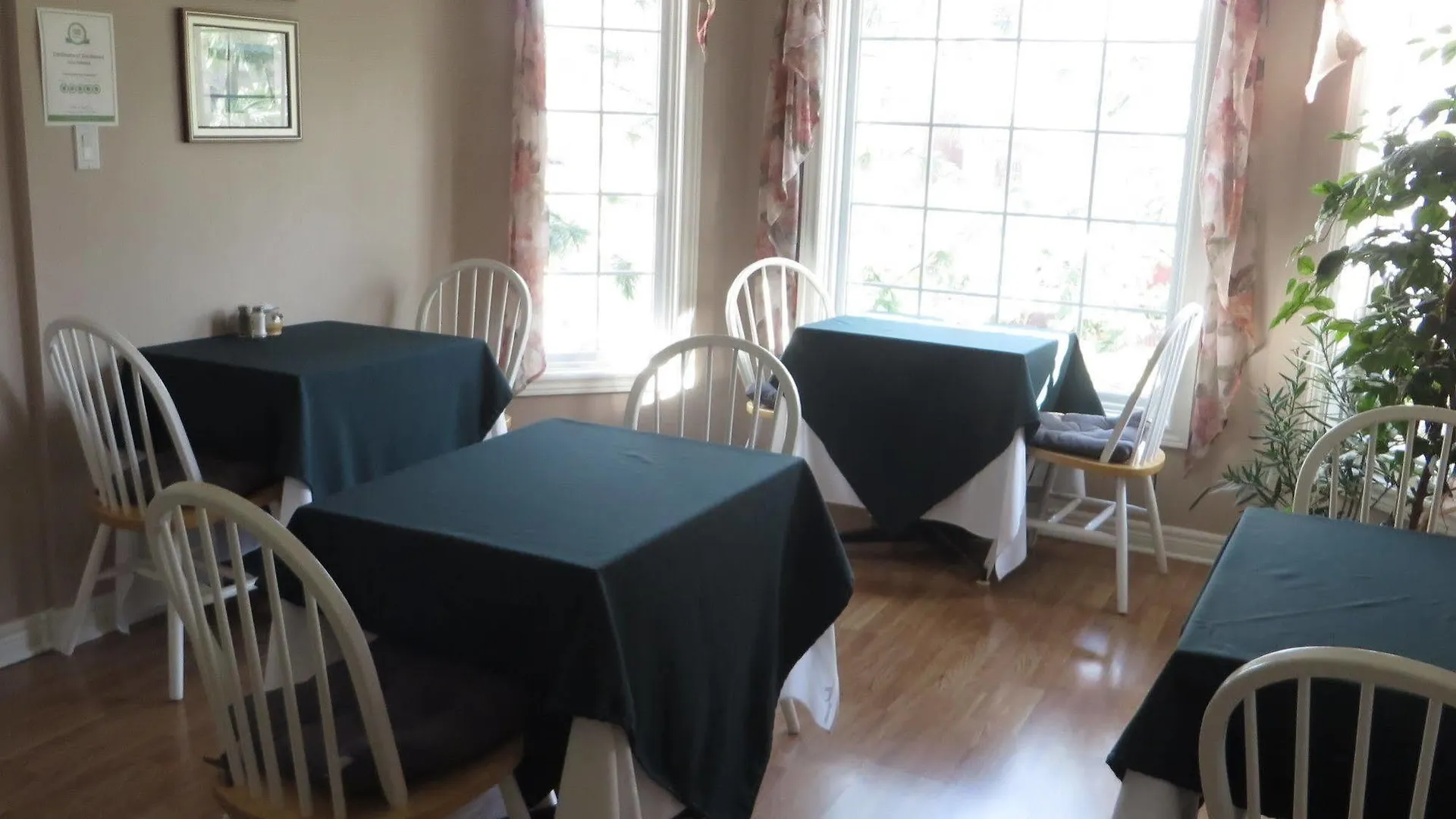 Villa Gardenia Bed & Breakfast Niagara Falls 3*,
